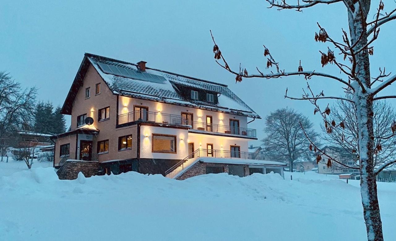 Haus Stadler - Self Check-in Bed & Breakfast *